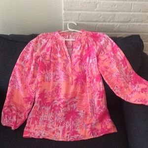 Lilly Pulitzer Elsa silk top. Small